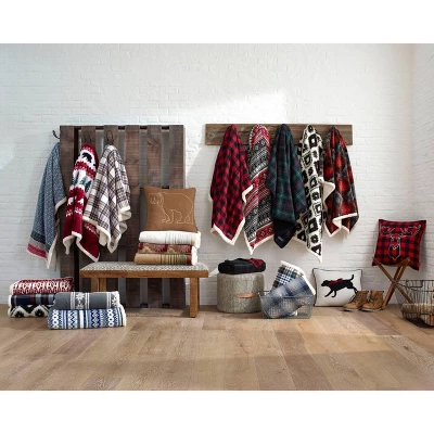 50"x60" Copper Creek Reversible Throw Blanket - Eddie Bauer 5 50"x60" Copper Creek Reversible Throw Blanket - Eddie Bauer - Image 3