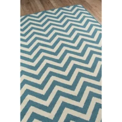 Chevron Rug -Home Decor Shop GUEST 096457b4 3df6 4c59 b2f5 d6ccc46b1288