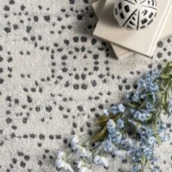 NuLOOM Leila Abstract Modern Medallion Area Rug -Home Decor Shop GUEST 59515925 520d 4596 9334 b92f9fc5d608