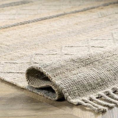 NuLOOM Geometric Stripes Wool Tassel Area Rug 5 NuLOOM Geometric Stripes Wool Tassel Area Rug - Image 3