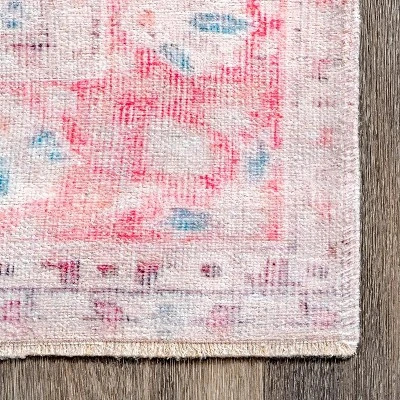 NuLOOM Patsy Vintage Medallion Machine Washable Area Rug 4 NuLOOM Patsy Vintage Medallion Machine Washable Area Rug - Image 2