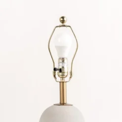 NuLOOM Monroe Concrete & Iron 25" Table Lamp Lighting - Brass 25" H X 14" W X 14" D 16 NuLOOM Monroe Concrete & Iron 25" Table Lamp Lighting - Brass 25" H X 14" W X 14" D -Home Decor Shop GUEST d594bcca aa0c 4a94 91b7 cae666164112