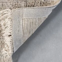 NuLOOM Rosia Traditional Persian Tasseled Area Rug -Home Decor Shop GUEST e7e1e581 26f7 416b 8ab3 0c63c40e0316