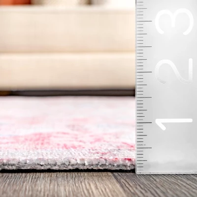 NuLOOM Patsy Vintage Medallion Machine Washable Area Rug 6 NuLOOM Patsy Vintage Medallion Machine Washable Area Rug - Image 4